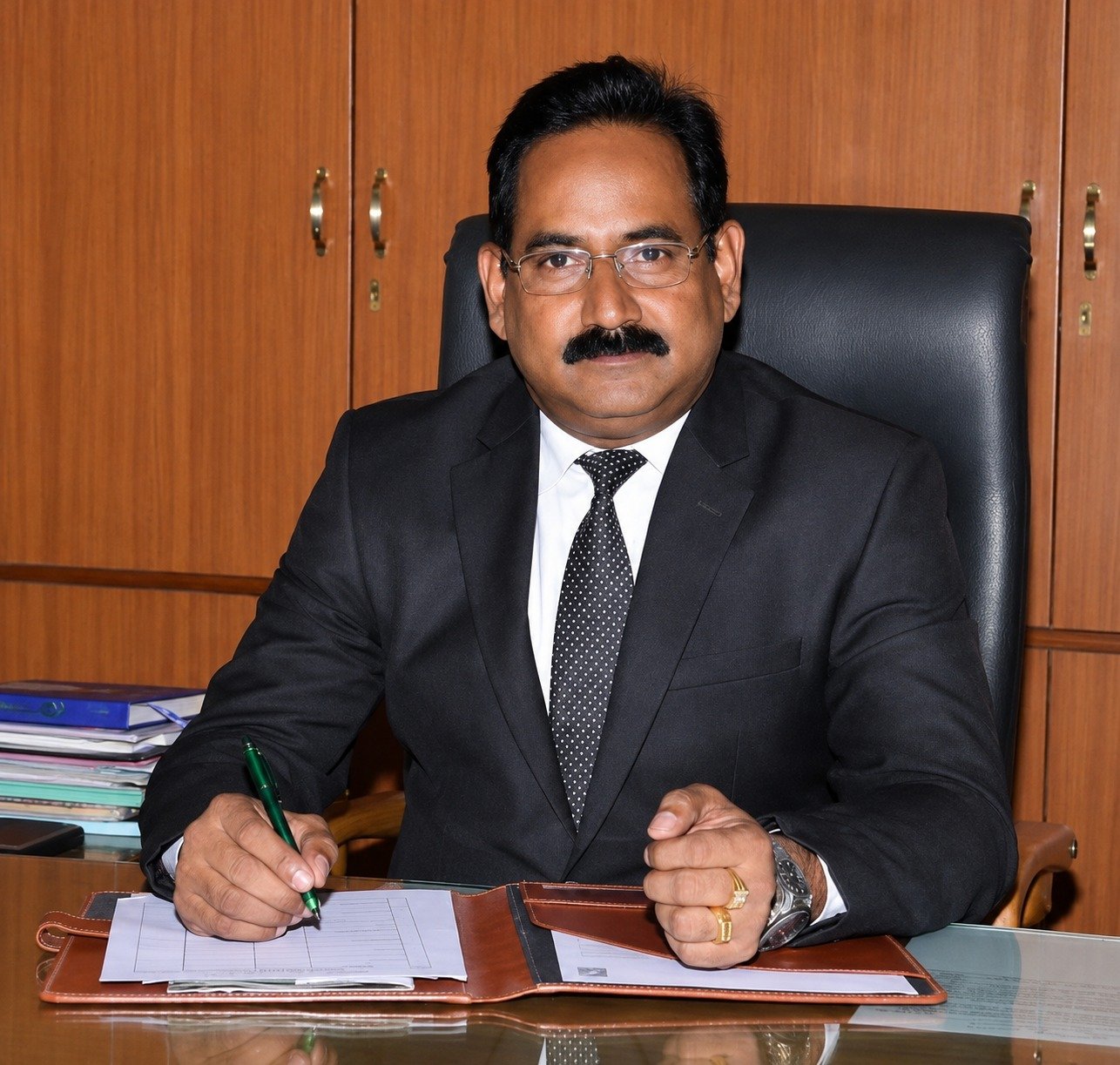Portrait of Dr John Lawrence, M.Sc., MA., M Ed., PhD.,, Academic Director